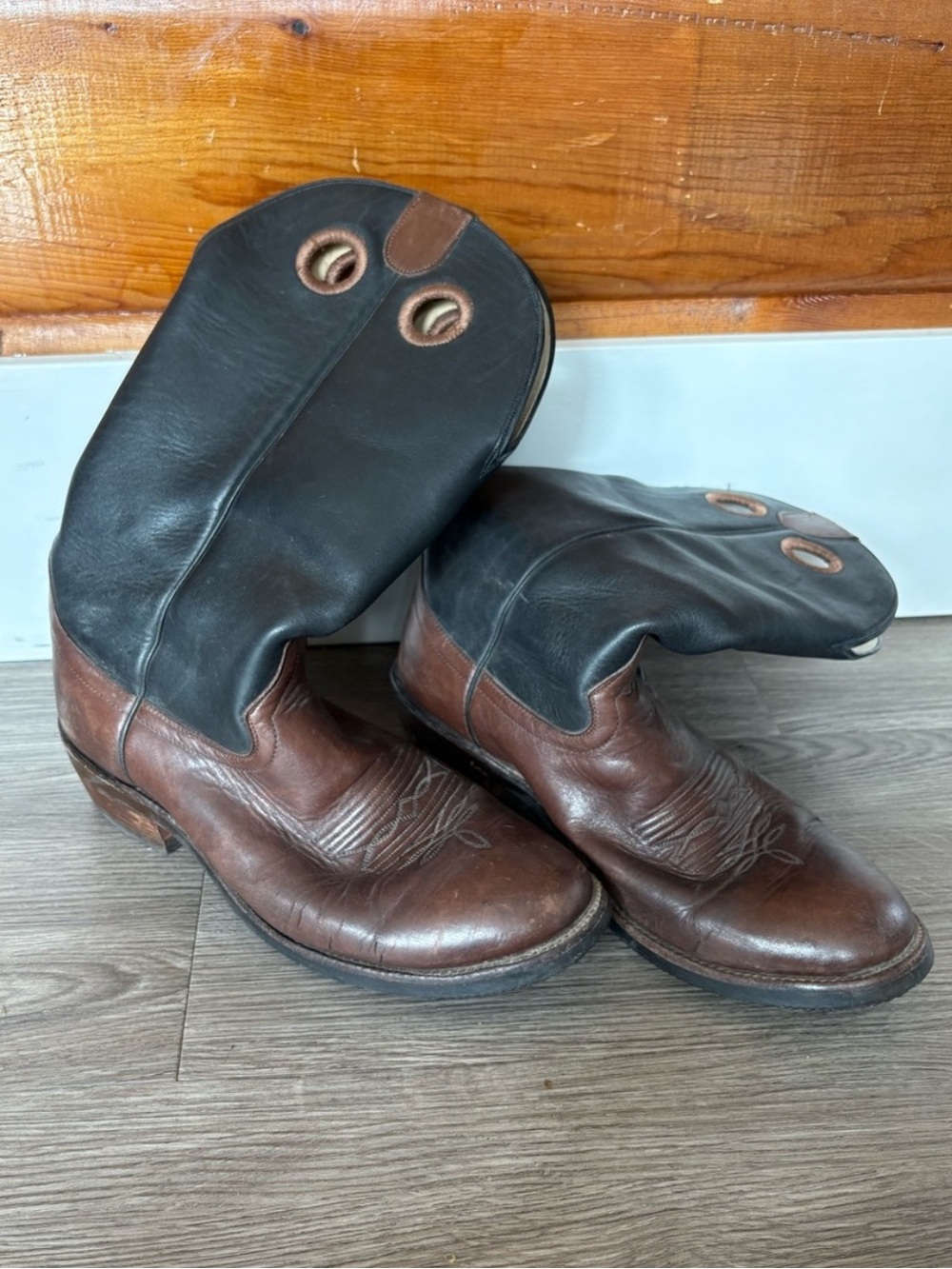 Vintage Hondo Two-Tone Leather Cowboy Boots 10.5 E Western Pull On Oil Resisting